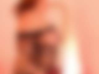 Live cam show with Alessia - Public Mature on livesuperchat.net