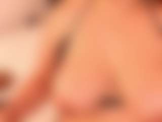 Live cam show with Alessia - Middle Aged on Camsoda