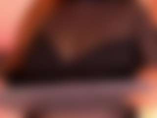 Live cam show with Alessia - Blonde Hair on CamwithHer
