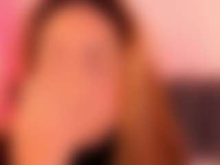 Live cam show with Alessia - Mature on LiveSexCams6