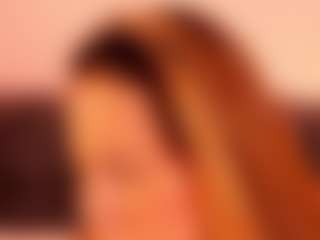 Live cam show with Alessia - Middle Aged on Strip Flash - Live Sex Shows