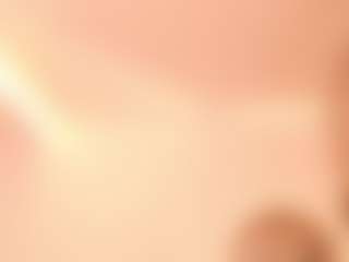 Live cam show with Alessia - Public Mature on Camsoda