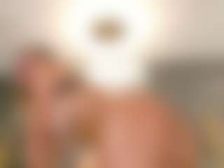 Live cam show with SweetMeggan - Amateur on boobsie.com