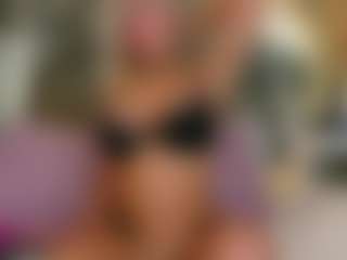 SweetMeggan's Live Sex Cam Show