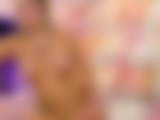 Live cam show with SweetMeggan - Big Ass on AdultVida.com