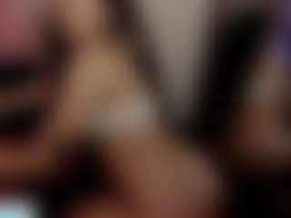 Live cam show with Saraa-fox - Striptease on Dare Cams