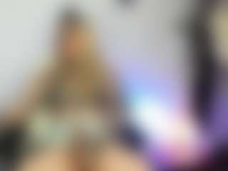 shiira's Live Sex Cam Show