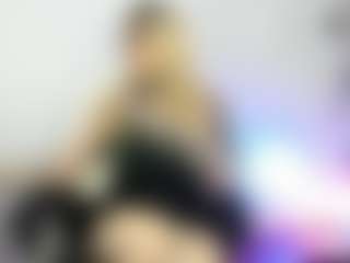 shiira's Live Sex Cam Show