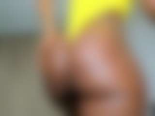 Live cam show with GENESISSANDOVAL - Body Massage on dropp.cam