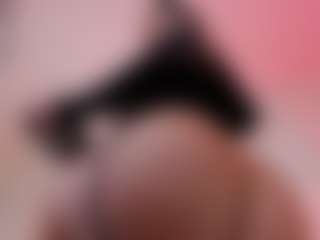 MiaShichell's Live Sex Cam Show
