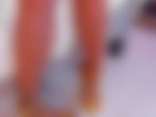 Live cam show with MiaShichell - Tittyfuck on CamClone