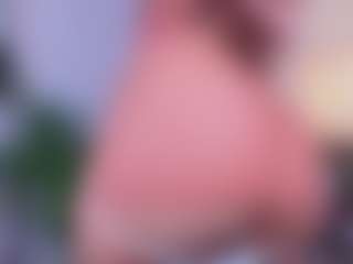 Show en direct avec Ashleey18 - Camel Toe sur Camsoda