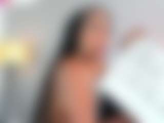 Live cam show with NATALIE-PARKER - Shaved Pussy on TeamSkeetLive