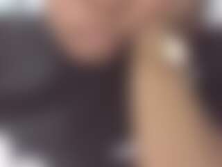 Alanna Reys's Live Sex Cam Show