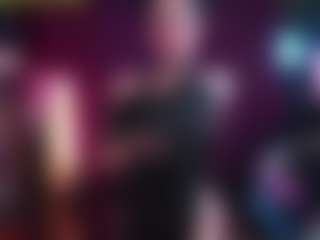 Alessa Goreng MILF webcam performer live streaming