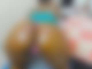 Live cam show with Cutie-bootie - Ebony Blowjob on Camsoda
