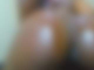 Cutie-bootie's Live Sex Cam Show