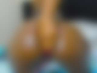 Live cam show with Cutie-bootie - HD on CSO-WL