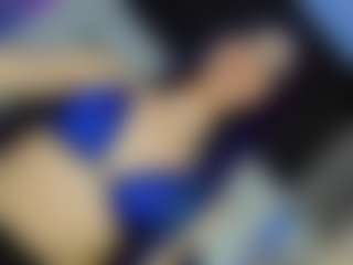 aliz-free's Live Sex Cam Show