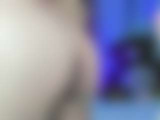aliz-free's Live Sex Cam Show