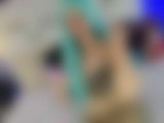 aliz-free's Live Sex Cam Show