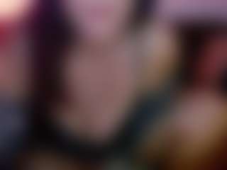 LindaBr75 MILF webcam performer live streaming