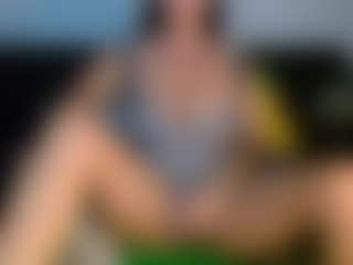 LindaBr75's Live Sex Cam Show