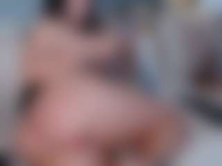 Live cam show with kendallrose - Suck on Camsoda