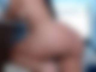 Live cam show with kendallrose - Ride on Camsoda