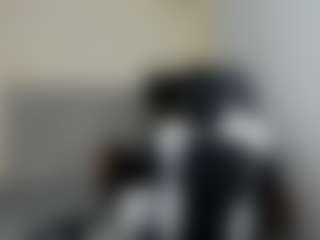 Live cam show with Salome - Brown Eyes Brown Hair on sexytreat.net