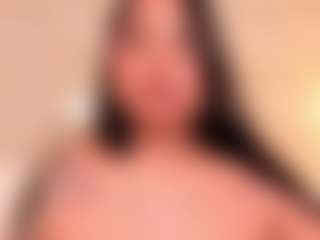 Live cam show with aisha-brown - Asian Curvy on Dolls Live