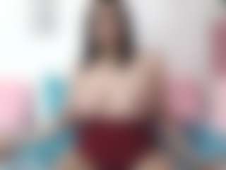 Ariana-Lavoie MILF webcam performer live streaming