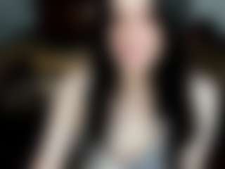 Live cam show with Malaikka - Shaved Pussy MILF on sexylive.show
