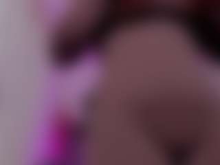 Live cam show with Khaleesi-Laylee - Cowgirl on SpunkLive