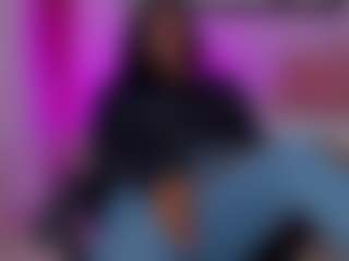 Live cam show with Khaleesi-Laylee - Kitchen on Strip Flash - Live Sex Shows
