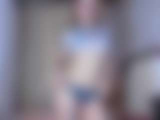 Live cam show with Estef_coll - Ass Bouncing on dropp.cam
