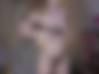 Live cam show with Estef_coll - Facial Piercings on AdultVida.com