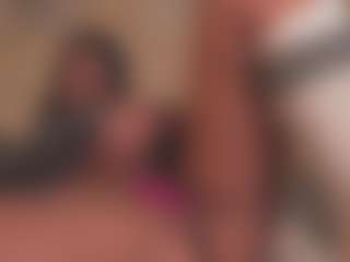 Live cam show with Mia-crawford - Athletic Amateur on xxxlivecams.org
