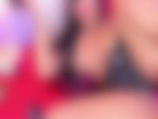 Live cam show with Veronica Lodge - Shaved Pussy on dropp.cam