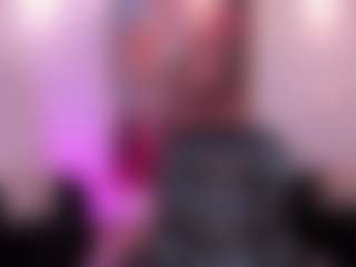 Live cam show with SARAH RHODES - Nipple Piercings on crypto-cams