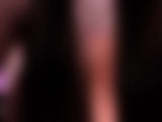 Live cam show with SARAH RHODES - Nipple Piercings on SquirtSoMuch