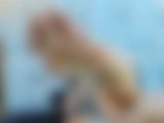 Live cam show with NaughtyKittenm - Pegging on Camsoda
