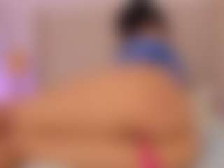 Live cam show with Kayla Rossi - Bbc on Hubzter Live