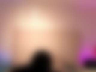 Live cam show with Kayla Rossi - Bbc on Camsoda