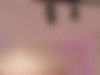 Live cam show with Kayla Rossi - Bbc on Camsoda