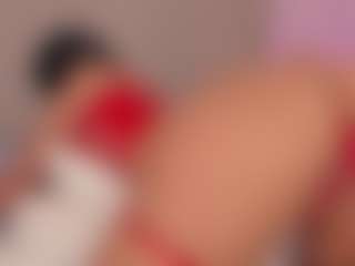 Live cam show with Kayla Rossi - Thick on slutload