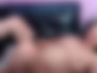 Live cam show with LizethBels - Bedroom on Camsoda