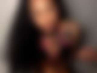 Live cam show with TrinityTeighlour - Spoiled on SinfulBabes