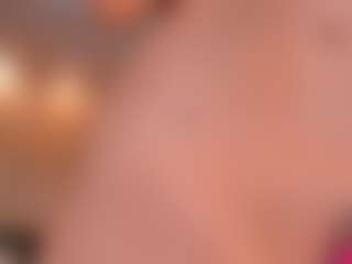 Live cam show with AlyssaDean - Nipple Piercings on Milfs Live