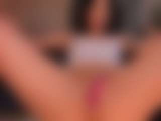 Live cam show with AlyssaDean - Bikini on Camsoda
